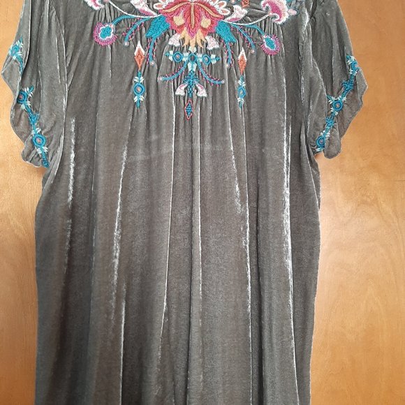 Johnny Was Sage Gray Velvet Tunic, Size XS - Picture 3 of 4